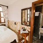 Herakles B&B Çeşme