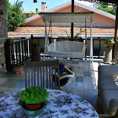 Herakles Bed & Breakfast *
