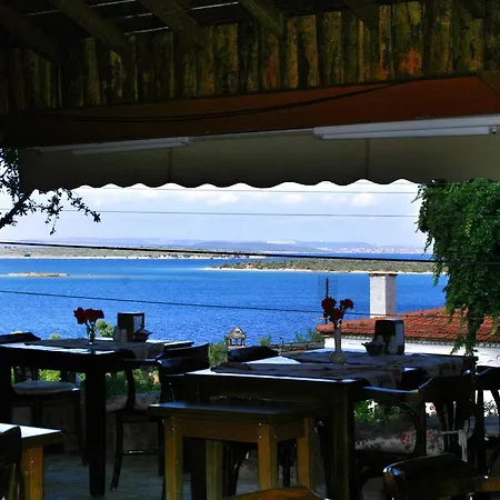 Herakles 住宿加早餐酒店