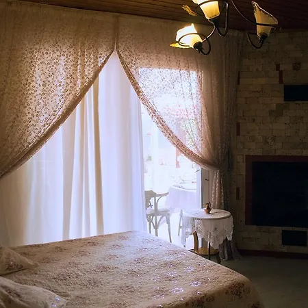 Herakles 住宿加早餐酒店 *