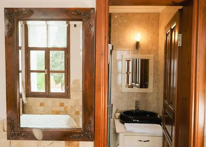 فندق مبيت وإفطار Herakles Çeşme