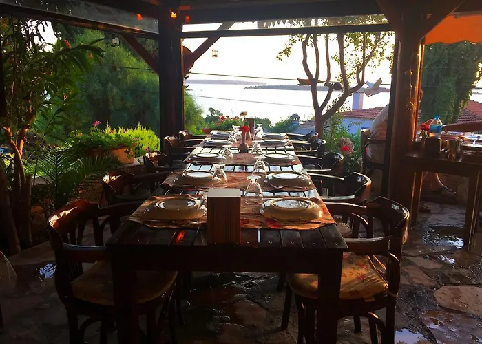 فندق مبيت وإفطار Herakles Çeşme